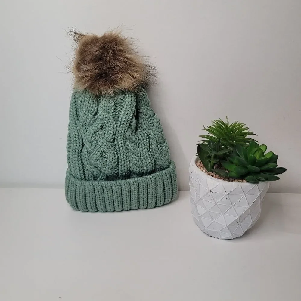 Cable knit vegan fur pom pom beanie hat